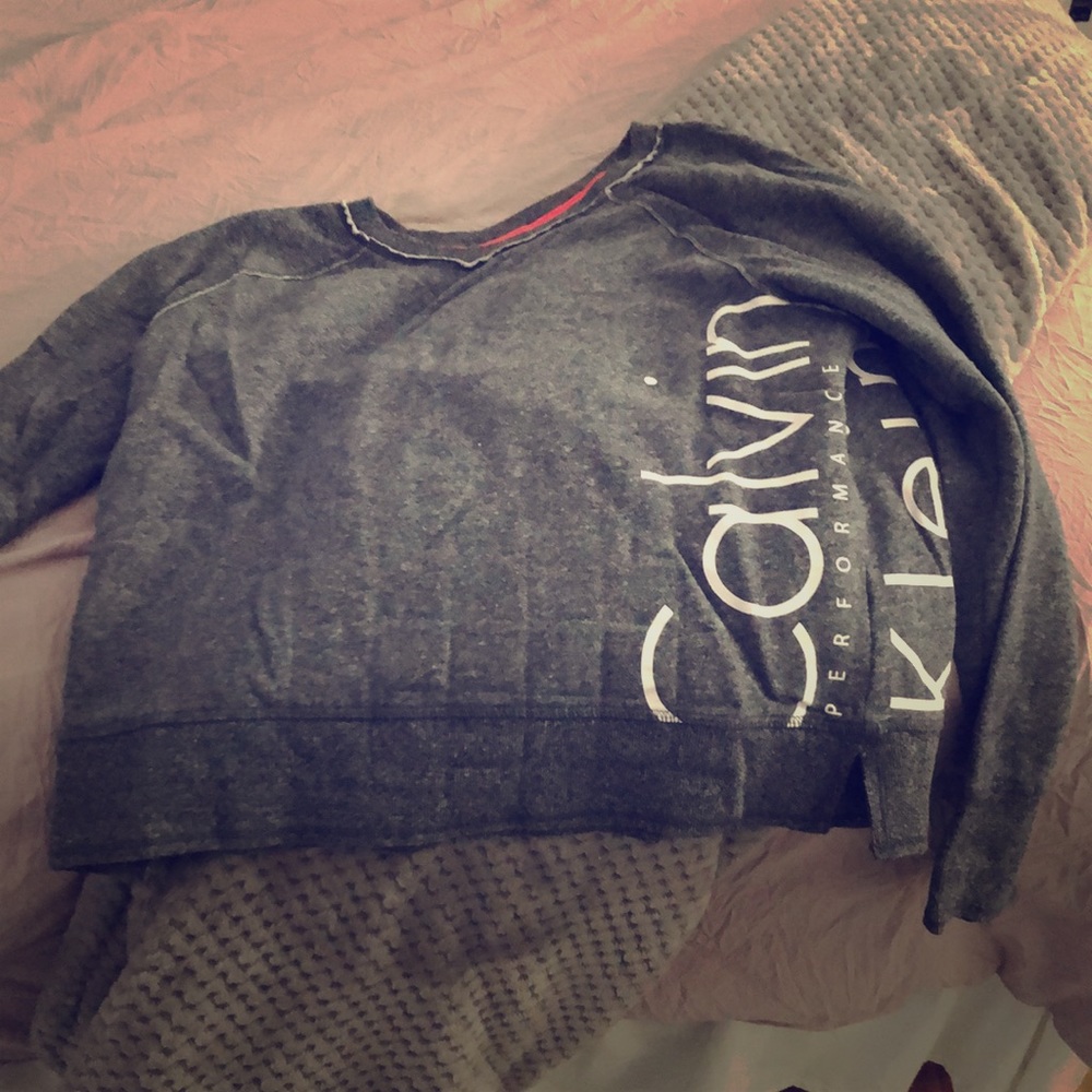 long sleeve crew neck